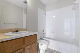 2614 Aylesbury Ln, Austin, TX 78745 - Photo 18
