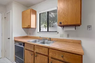 2614 Aylesbury Ln, Austin, TX 78745 - Photo 8