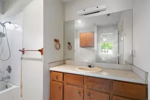 2614 Aylesbury Ln, Austin, TX 78745 - Photo 12