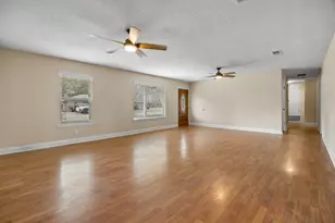 795 Vogel Dr, Lockhart, TX 78644 - Photo 6