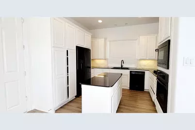 3907 Gaines Court, Austin, TX 78735 - Photo 6