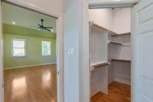 221 Chaparral Rd, Georgetown, TX 78628 - Photo 14