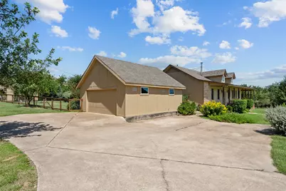 221 Chaparral Road, Georgetown, TX 78628 - Photo 2