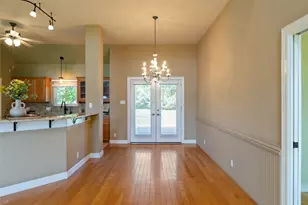 221 Chaparral Rd, Georgetown, TX 78628 - Photo 8
