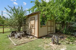 221 Chaparral Rd, Georgetown, TX 78628 - Photo 26