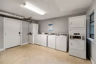 1404 Norwalk Ln, Austin, TX 78703 - Photo 26