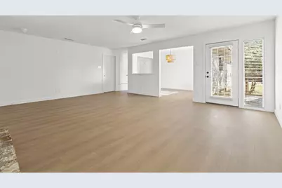 11131 Henge Drive, Austin, TX 78759 - Photo 6