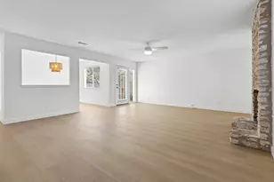 11131 Henge Dr, Austin, TX 78759 - Photo 4