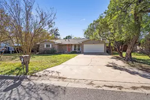 1912 Terry Ln, Georgetown, TX 78628 - Photo 2