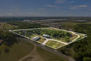 330 Co Rd 166, Georgetown, TX 78626 - Photo 2