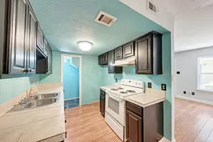 2124 Burton Dr, Austin, TX 78741 - Photo 12
