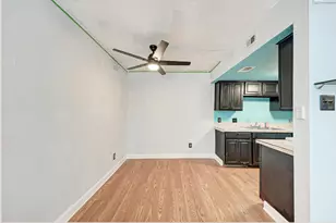 2124 Burton Dr, Austin, TX 78741 - Photo 8