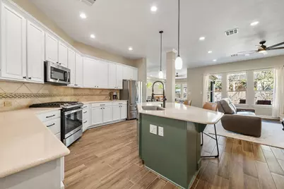 290 Grafton Lane, Austin, TX 78737 - Photo 10