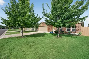 351 Foster Ln, Jarrell, TX 76537 - Photo 4