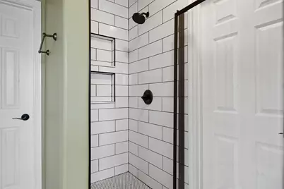 208 Dawn Drive, Liberty Hill, TX 78642 - Photo 20