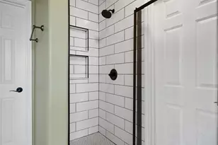 208 Dawn Dr, Liberty Hill, TX 78642 - Photo 20