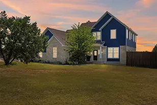 208 Dawn Dr, Liberty Hill, TX 78642 - Photo 2