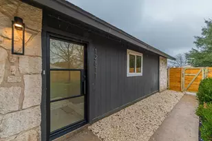 12811 Copper Cliff Ave, Austin, TX 78727 - Photo 2