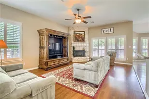 30617 Chi Chi Dr, Georgetown, TX 78628 - Photo 4