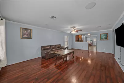 111 Lynn Crest Bend, Buda, TX 78610 - Photo 4