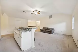 317 Colorado Dr, Cedar Creek, TX 78612 - Photo 16