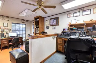 518 W Prairie Lea St, Lockhart, TX 78644 - Photo 10