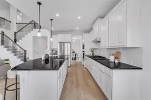 404 Hollister Dr, Liberty Hill, TX 78642 - Photo 12