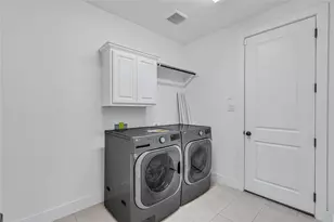 404 Hollister Dr, Liberty Hill, TX 78642 - Photo 24