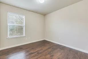 21506 Patton Ave, Lago Vista, TX 78645 - Photo 18