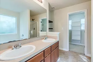 21506 Patton Ave, Lago Vista, TX 78645 - Photo 14