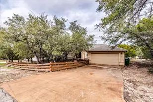 21506 Patton Ave, Lago Vista, TX 78645 - Photo 38