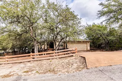 21506 Patton Avenue, Lago Vista, TX 78645 - Photo 34
