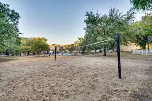 1806 River Crossing Cr Circle, Austin, TX 78741 - Photo 4