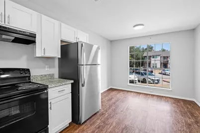 1806 River Crossing Cr Circle #D, Austin, TX 78741 - Photo 12