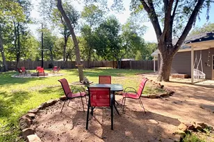 1707 Lexington St, Taylor, TX 76574 - Photo 2