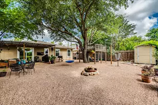 519 S Pauley Dr, Hutto, TX 78634 - Photo 22