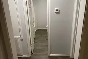 309 S Ave C, Elgin, TX 78621 - Photo 14