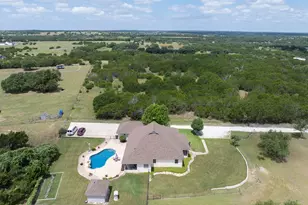 109 Little Gabriel River Dr, Liberty Hill, TX 78642 - Photo 38