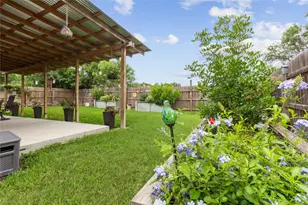 1104 Hilltop Dr, San Marcos, TX 78666 - Photo 30