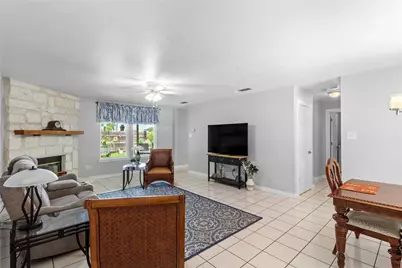 1104 Hilltop Drive, San Marcos, TX 78666 - Photo 10