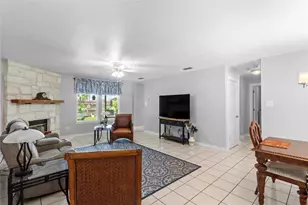 1104 Hilltop Dr, San Marcos, TX 78666 - Photo 10