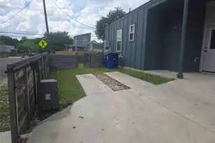 7601 Carver Ave, Austin, TX 78752 - Photo 4