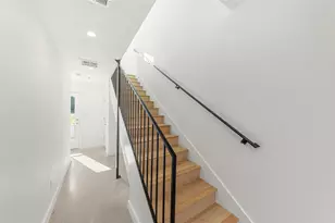 5912 Harold Ct, Austin, TX 78721 - Photo 12