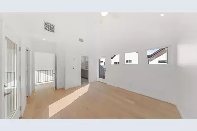5912 Harold Court #106, Austin, TX 78721 - Photo 22