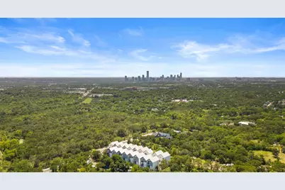 5912 Harold Court #106, Austin, TX 78721 - Photo 4