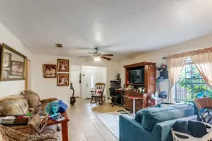 10007 Raymondville Rd, Houston, TX 77093 - Photo 6