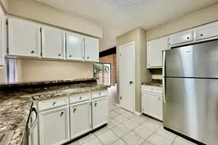 1611 Onion Creek Village Dr, Round Rock, TX 78664 - Photo 10
