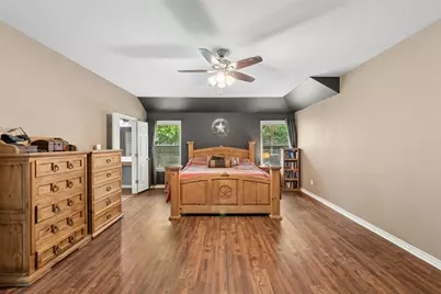 30013 Edgewood Drive, Georgetown, TX 78628 - Photo 18