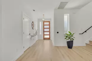 2307 Lathan Ln, Taylor, TX 76574 - Photo 4