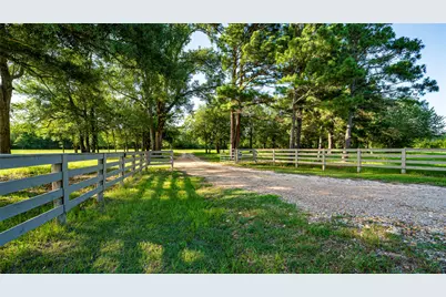1462 County Road 313, Thrall, TX 78947 - Photo 6